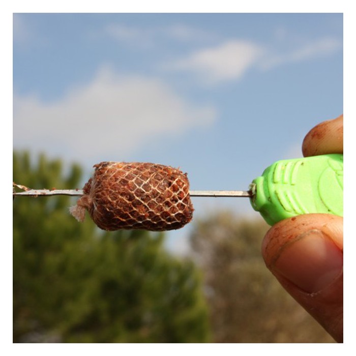 Korda Longchuck Funnel Web PVA Fishing System In Use 3