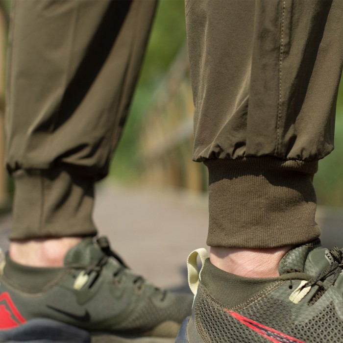 Korda Ultralite Olive Fishing Joggers Close Up 2