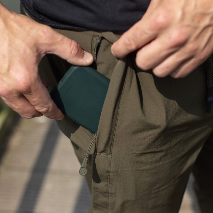 Korda Ultralite Olive Fishing Joggers Close Up 5