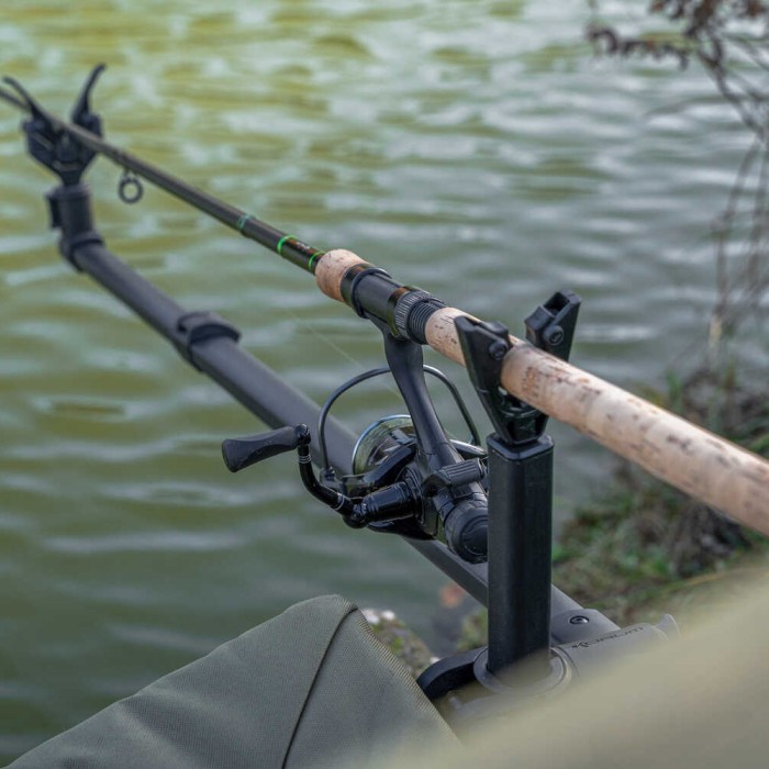 Korum XS Feeder Arm In Use 2