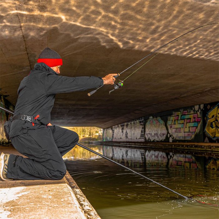 Korum Opportunist XTND 3m Telescopic Fishing Handle In Use 2