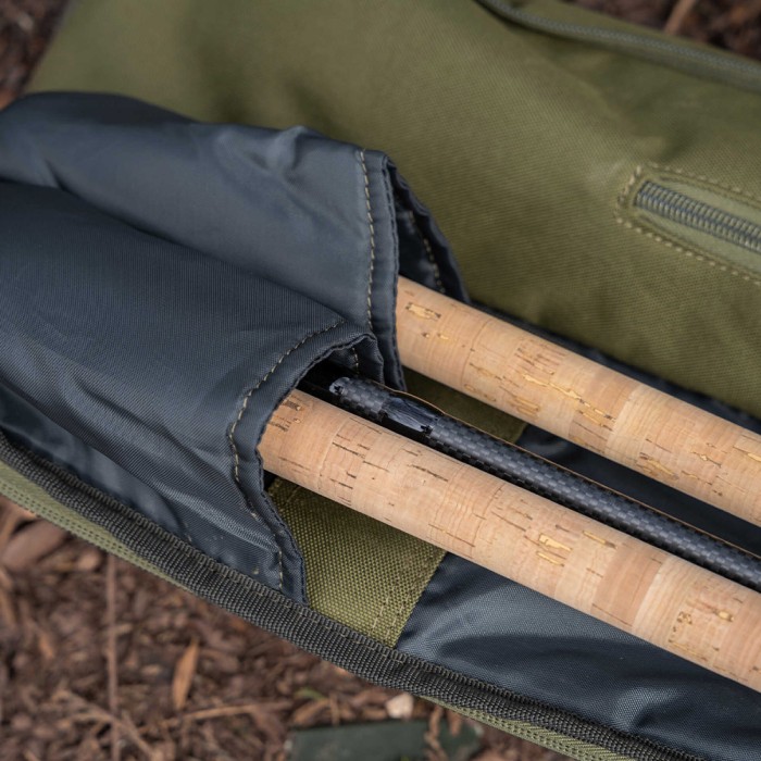 Korum Progress Folding Quiver 2 Rod Holdall In Use 3