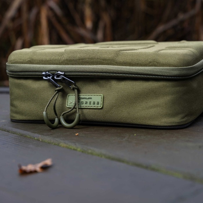 Korum Progress Hardcase Pouch 4L 2