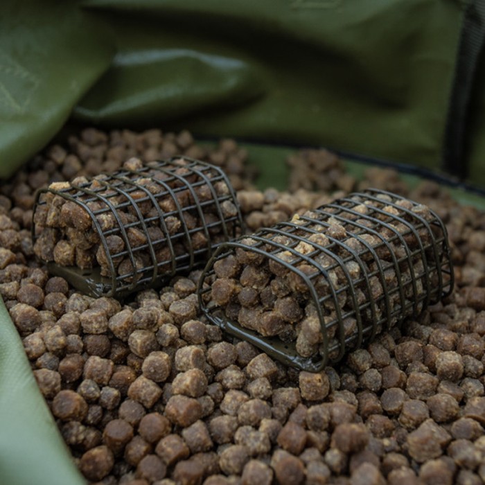 Korum River Cage Feeder XL In Use 1