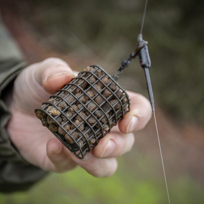 Korum River Cage Feeder XL In Use  2