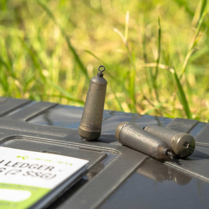 Korum Touch Ledger Fishing Weight 3.2g In Use 2