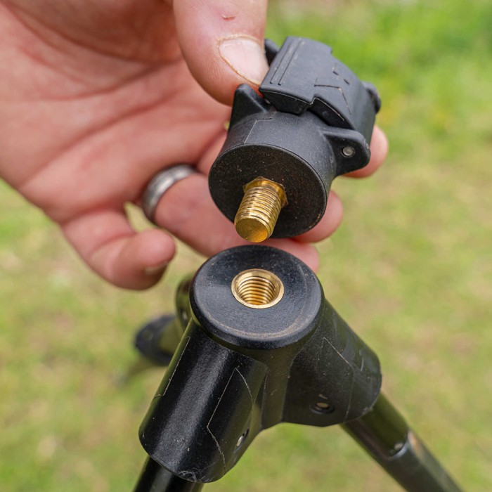 Korum Tripod Adaptor Block 1