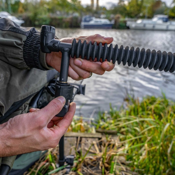 Korum XS Two Rod Arm & Rests Close Up 2