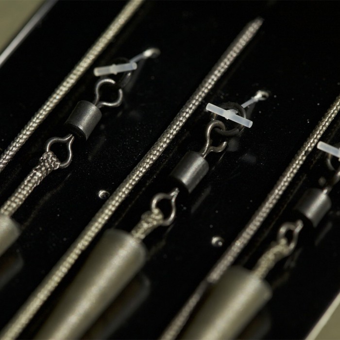 Korda Solid Bag Leaders Close Up 2