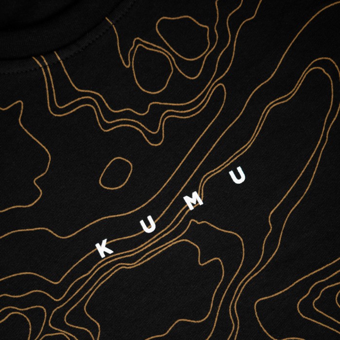 Kumu Contour Tee T-Shirt Close Up 3