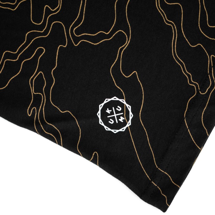 Kumu Contour Tee T-Shirt Close Up 4