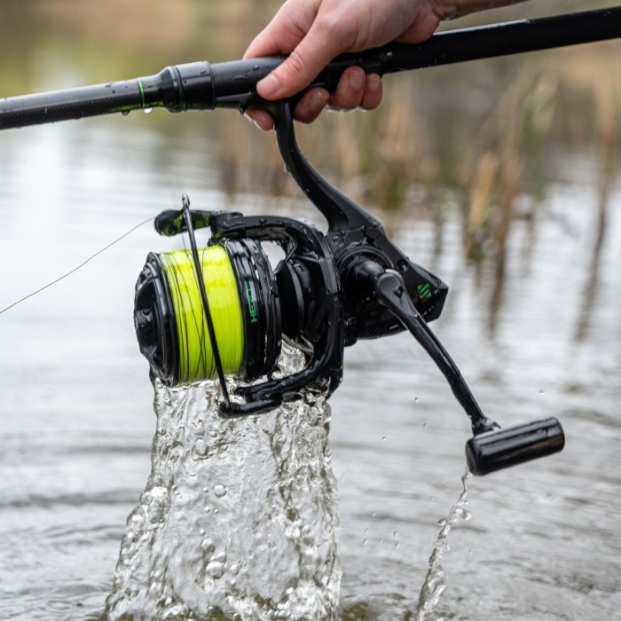 Sonik HEROX Spod Reel + 200m 30lb Braid In Use 1