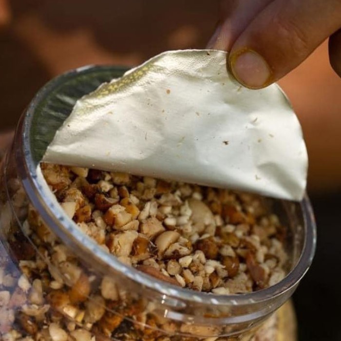 Mainline Power Plus Fishing Particles Nut Crush Close Up 3