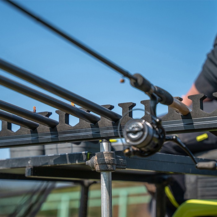 Matrix 12 Kit Threaded Roost Bar In Use 4