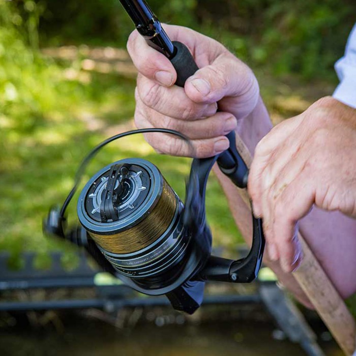 Matrix Aquos Ultra Reel 6000 6