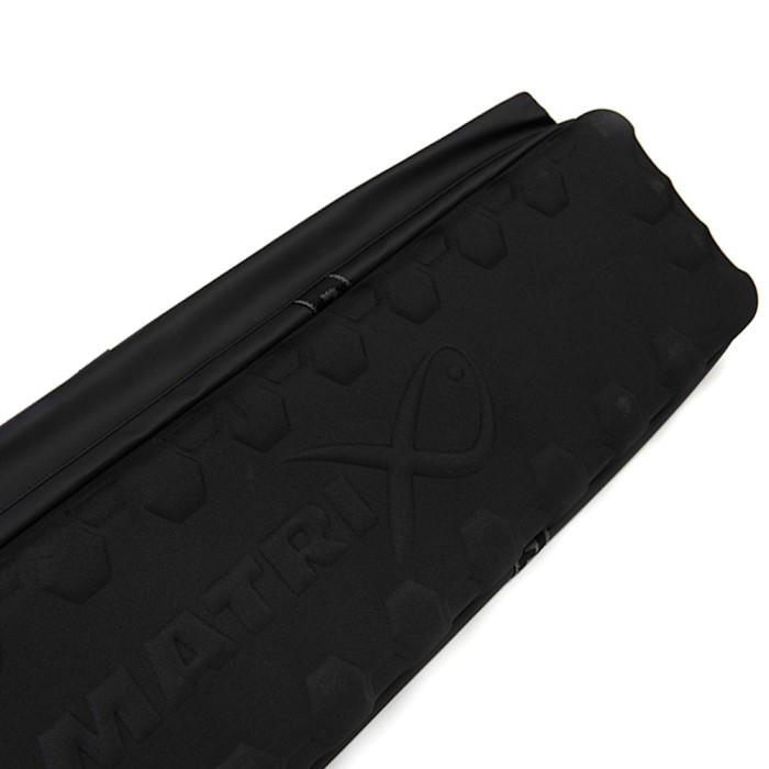 Matrix Horizon XXL Accessory Bag Close Up 2