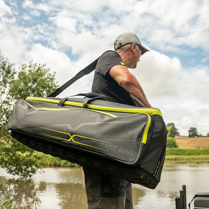 Matrix Horizon XXL Accessory Bag In Use
