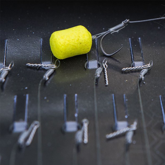 Matrix MXC-3 Boilie Pin Fishing Rig Close Up 2