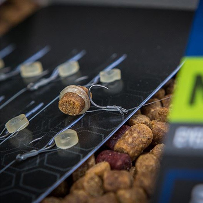 Matrix MXC-6 F1 Band 10cm Fishing Rigs Close Up 2