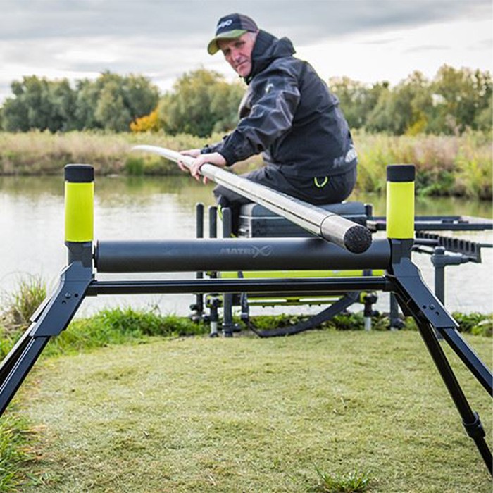 Matrix Single Compact Fishing Pole Roller In Use