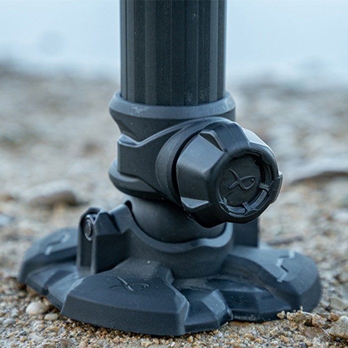 Matrix XR36 Extending Legs x2 In Use 1