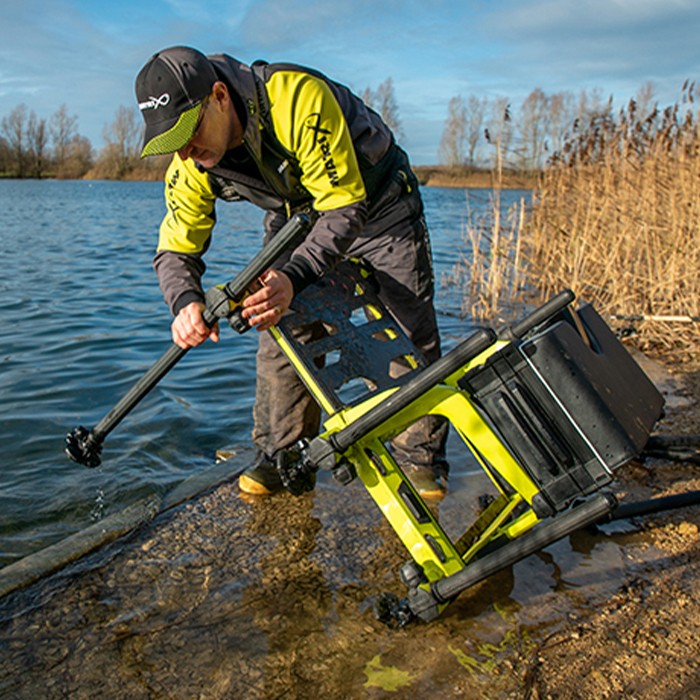 Matrix XR36 Extending Legs x2 In Use 3