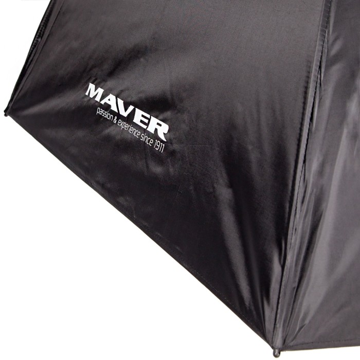 Maver 50inch Umbrella Close Up Logo