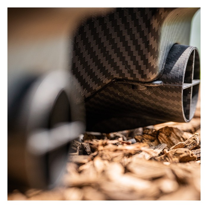 RidgeMonkey Hunter 750 Fishing Bait Boat Close Up 6