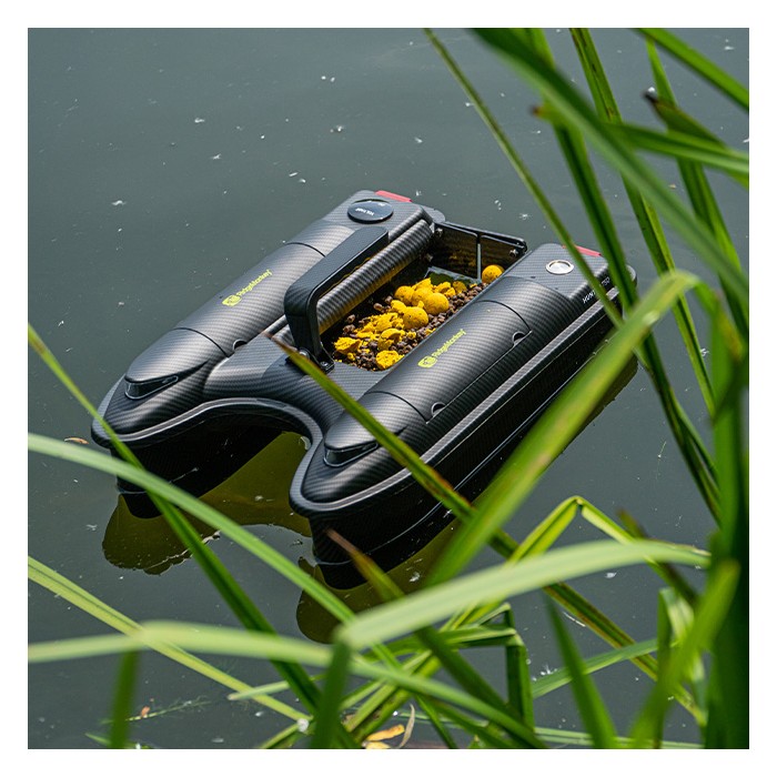 RidgeMonkey Hunter 750 Fishing Bait Boat Close Up 22