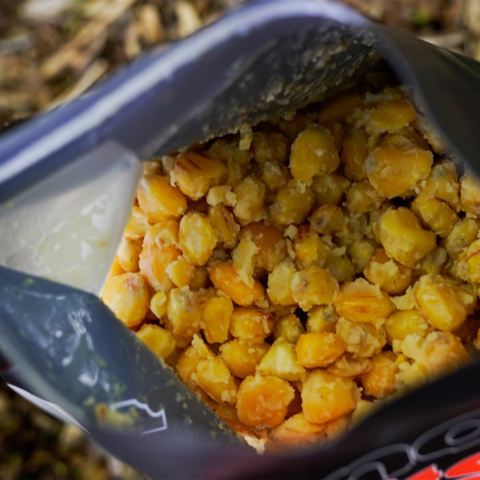 Munch Baits Sweet Maize Fishing Particles 2L Close Up 1