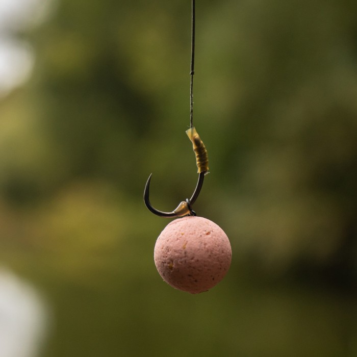 Nash Instant Action Strawberry Crush Boilies In Use 3