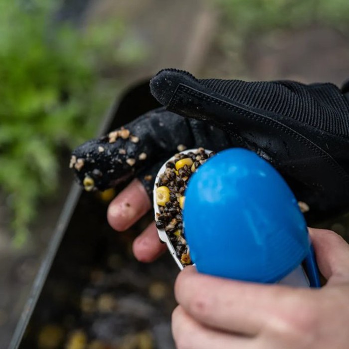 Nash Spot On Casting Glove 3