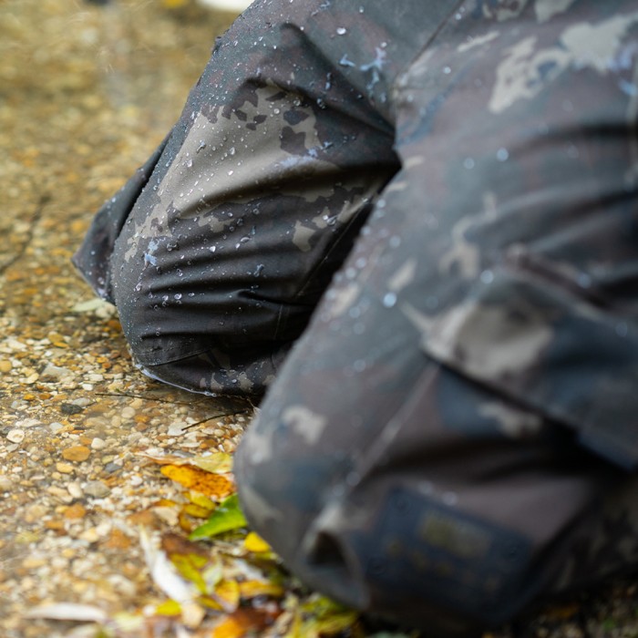 Nash ZT Helluva Waterproof Trousers Camo 9