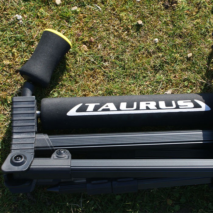 NuFish Taurus 600 Twin Pole Roller Close Up 1