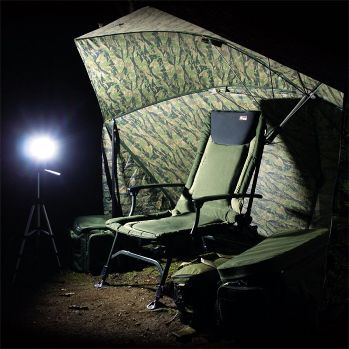 NGT 21 LED 500 Lumen Light With USB Rechargable Battery & Powerbank In Use