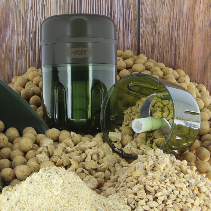 NGT Electric USB Rechargeable Boilie Grinder In Use 2