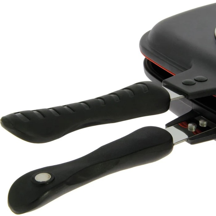 NGT Outdoor Double Grill Pan Close Up 2