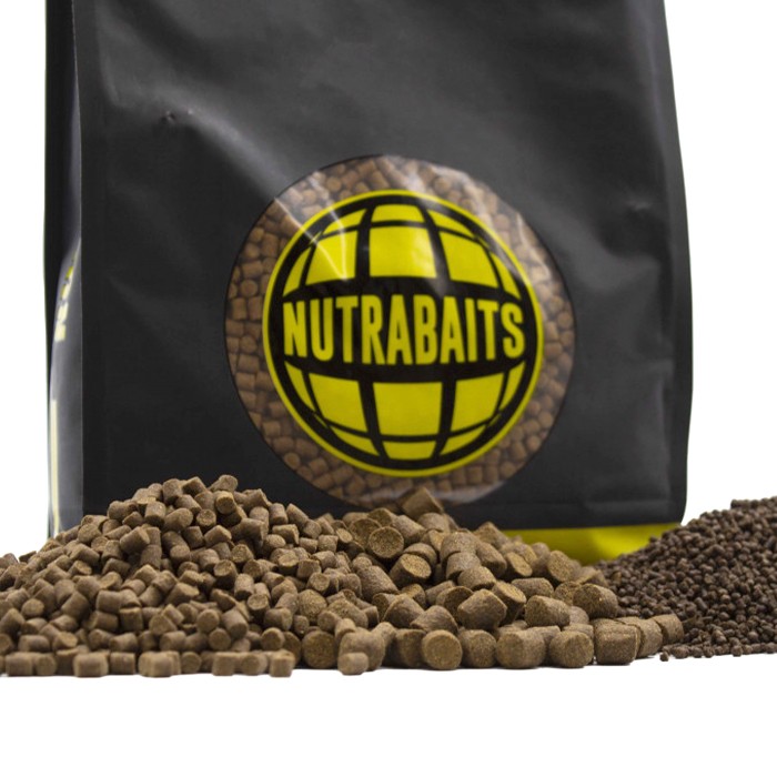 Nutrabaits Big Fish Mix Salmon Caviar & Black Pepper Fishing Pellets