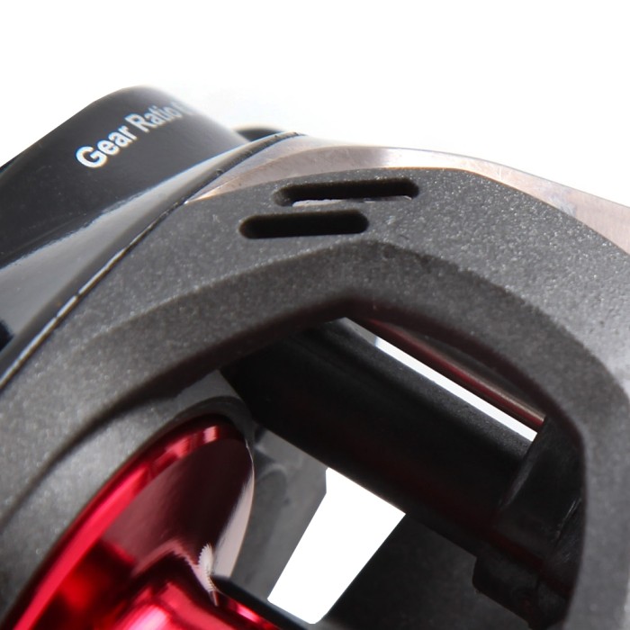 Okuma Ceymar LP Baitcaster C-266WLX Left Hand Close Up Top