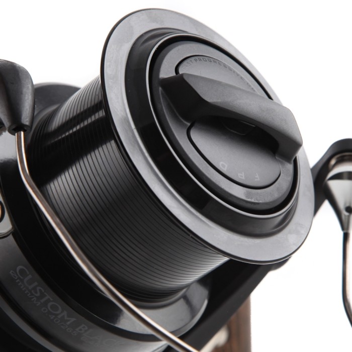 Okuma Custom Black Reel CB-80 Close Up 8