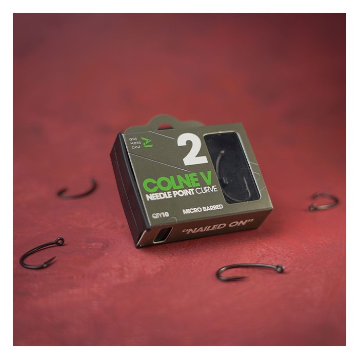 OMC Colne V Needle Point Curve Hooks Barbed Size 2
