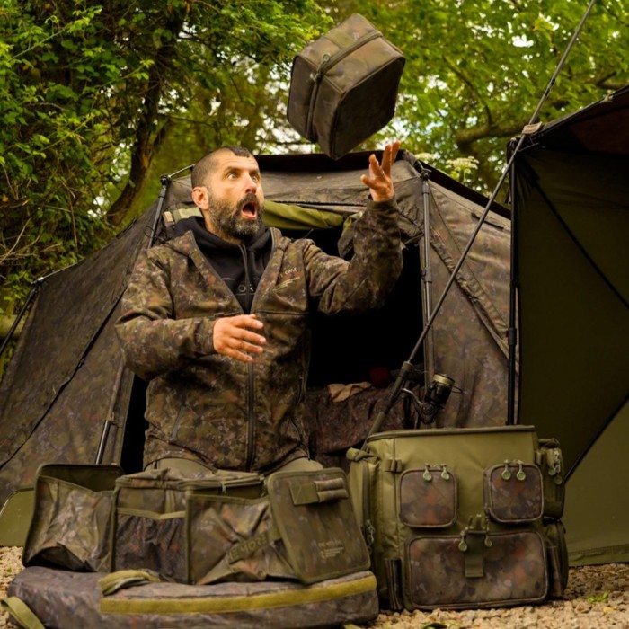 OMC Heist Slam Dunk Accessory Pouch 2