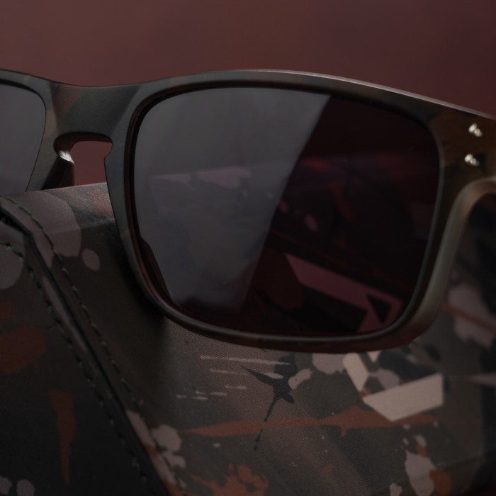 OMC Peeka Boo Sunglasses 11