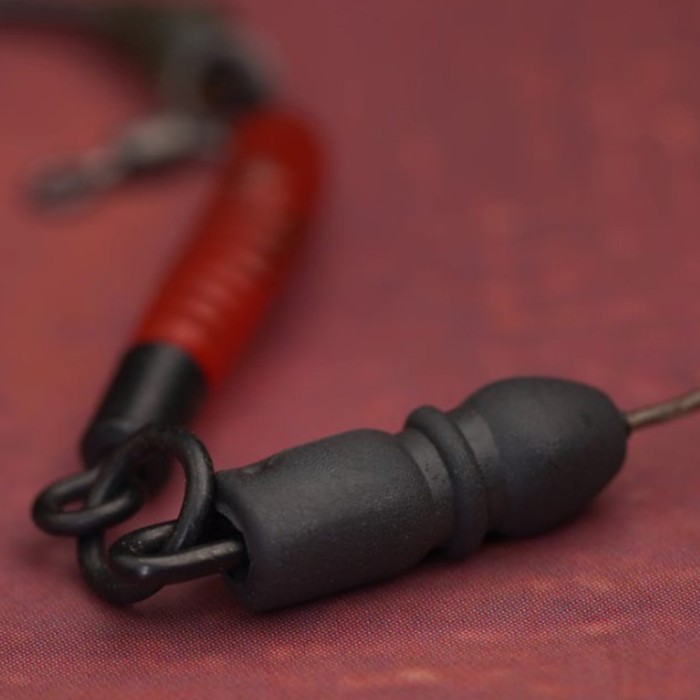 OMC Tweakers Dog Bone Ronnie Clip Close Up 2