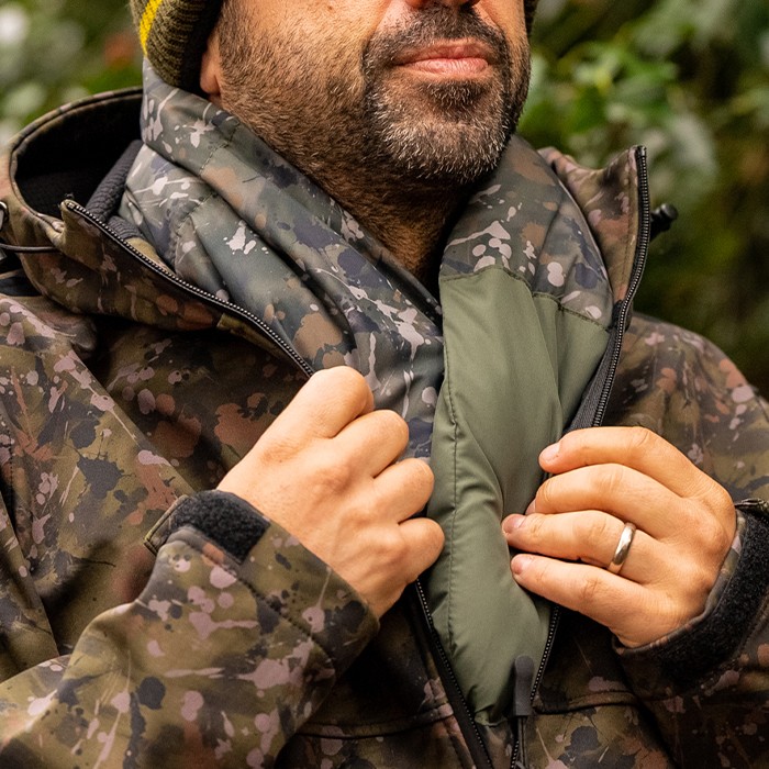 OMC Water Repellent Centre Half Camo Fishing Scarf In Use 4