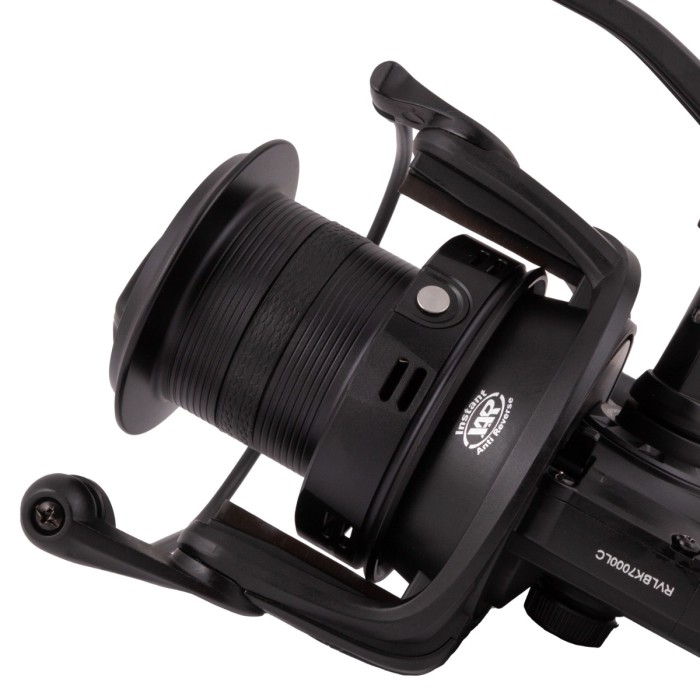 Penn Rival Longcast Black Reel Close Up 2