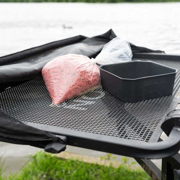 Preston 2 Pint Maggot Riddle 2