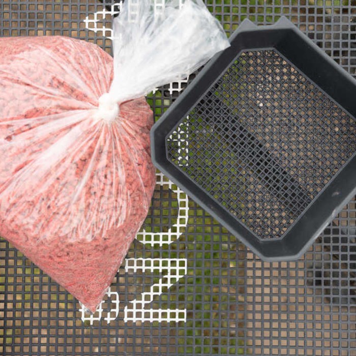 Preston 2 Pint Maggot Riddle 3