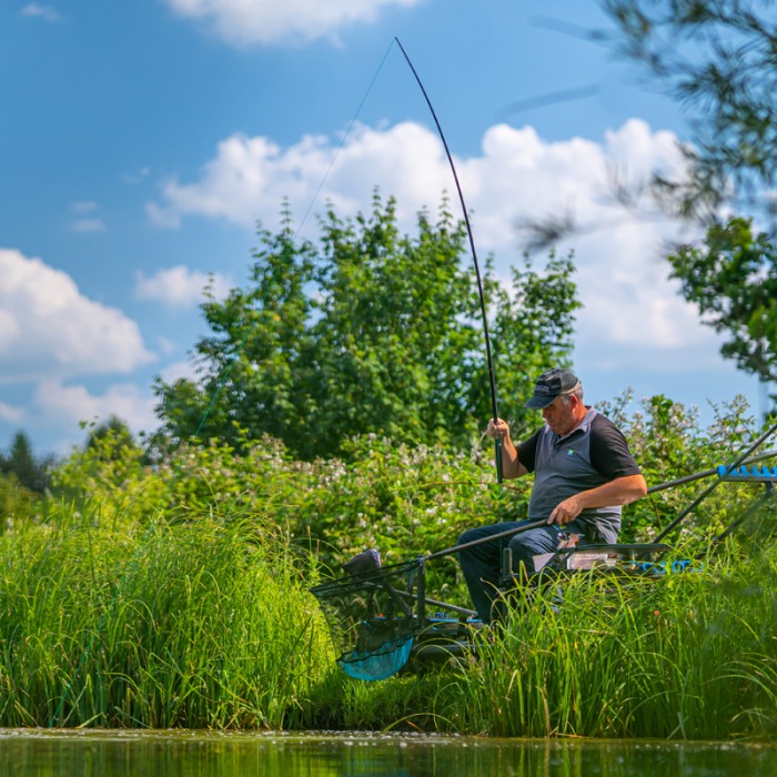 Preston Edge Monster 10m Margin Pole in Use 2