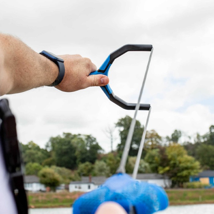 Preston Groundbait Fishing Catapult In Use 1